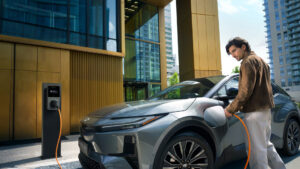 Toyota en Vattenfall geven EV-rijders een laadbonus Toyota en Vattenfall geven EV-rijders een laadbonus