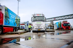 Partners kunnen vanaf nu elektrisch laden bij Albert Heijn Partners kunnen vanaf nu elektrisch laden bij Albert Heijn