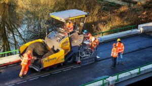 Heijmans neemt volledig elektrisch asfaltmaterieel in gebruik Heijmans neemt volledig elektrisch asfaltmaterieel in gebruik