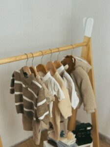 Bewust kiezen voor babykleding: zo maak je duurzamere keuzes