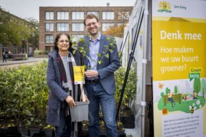 Stellenboschplein in Den Haag wordt groener