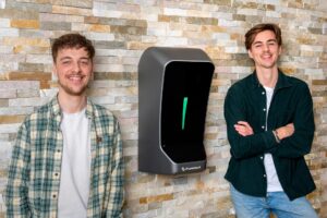 Planetpod: Ondernemende broers onthullen eerste Nederlandse AI-thuisbatterij