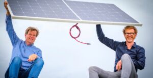 Solarge en Solarfields zien kansen zonnepanelen op daken met lichte constructie