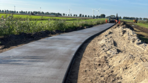 Duurzaam fietspad krijgt vorm langs de Vogelweg in Flevoland Duurzaam fietspad krijgt vorm langs de Vogelweg in Flevoland