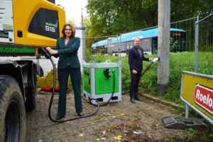 Trolleynet als mega-stekkerdoos: Arnhem laadt elektrisch materieel slim op