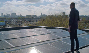 Aanvalsplan Zon op dak: zoveel mogelijk zonnepanelen op grote daken