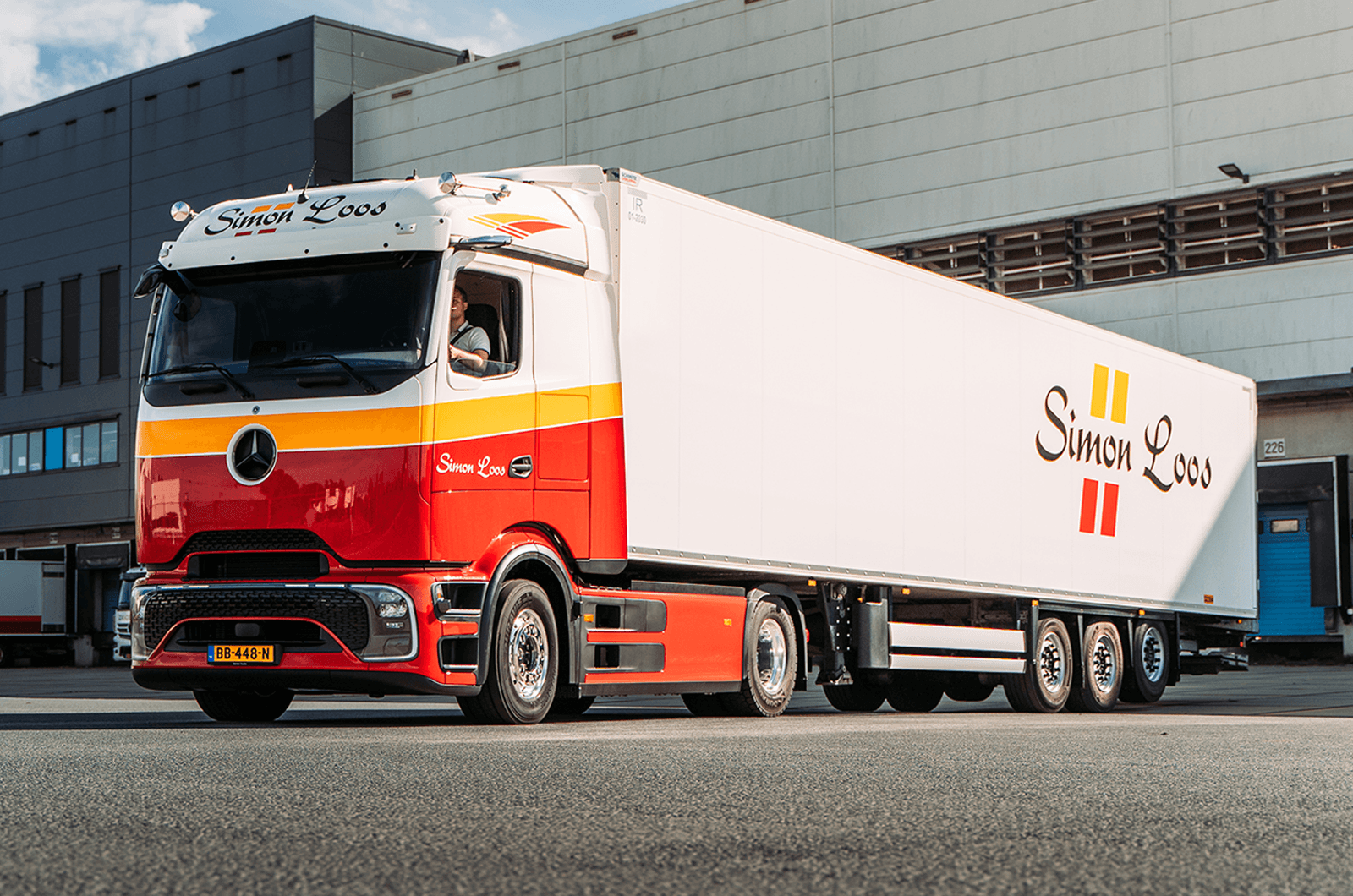 eActros 600