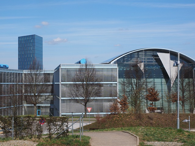 bedrijfspand
