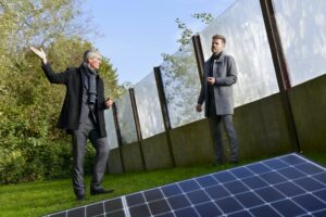 Vier aannemers krijgen opdracht voor bouwen Energieleverend Geluidsscherm