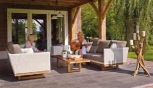 Waarom kiezen mensen steeds vaker voor duurzame tuinmeubels?
